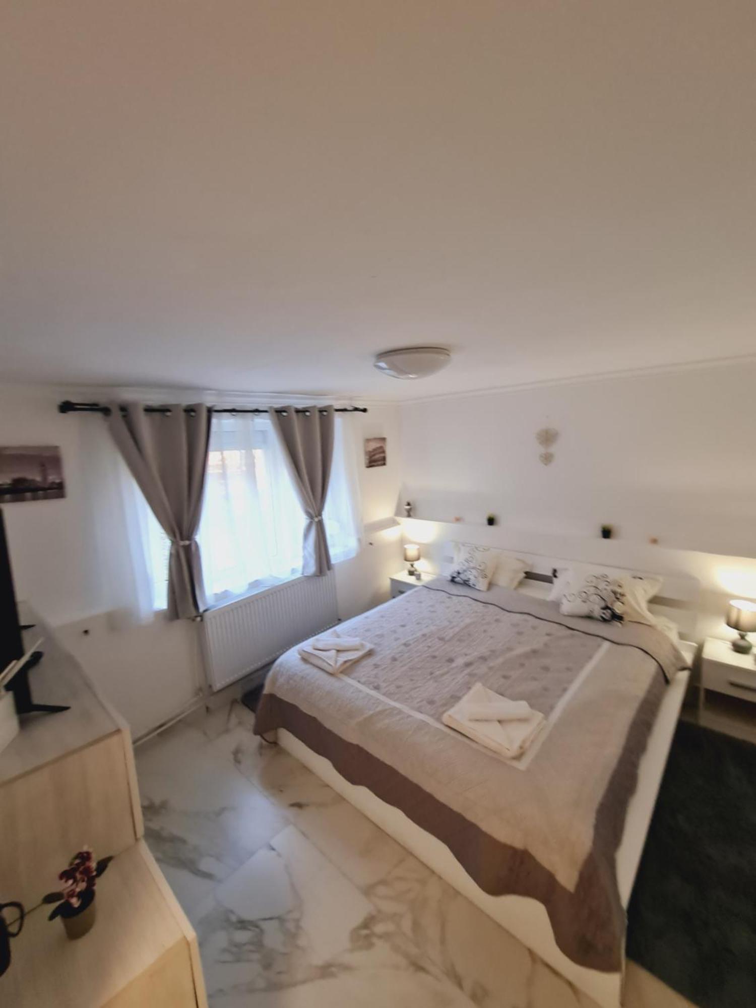 Cazare Apartamente Iris Băile Felix Exteriér fotografie